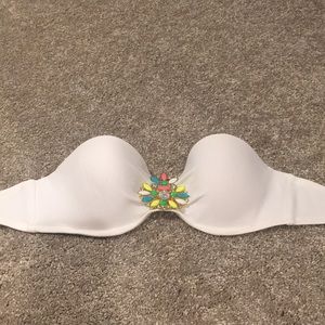 Victoria’s Secret strapless white bikini top